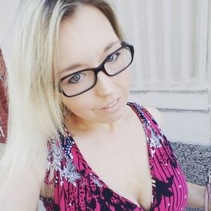 Meet your Posher, Whitney